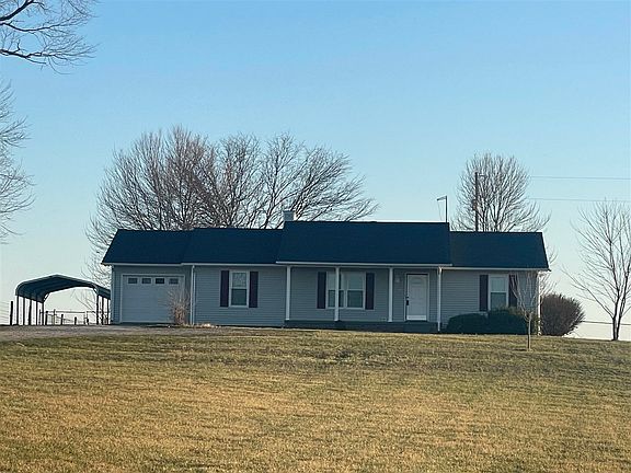 3rd image of 1233 Kelly Rd