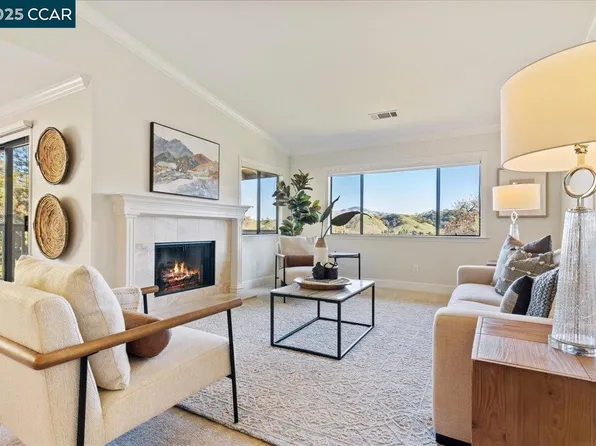 1458 Stanley Dollar Dr APT 1B, Walnut Creek, CA 94595