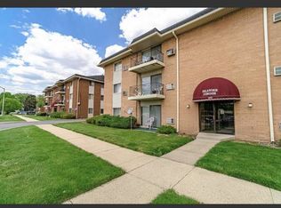 1936 Canal St APT 1A, Blue Island, IL