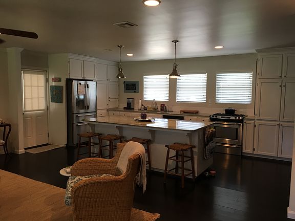3rd image of 1213 Jeanne St