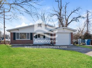 710 Chambers Rd, Saint Louis, MO 63135