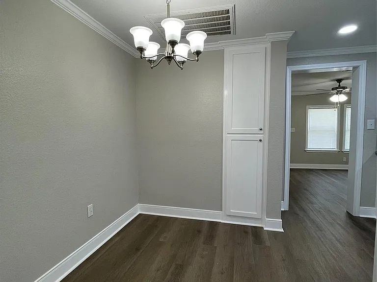 309 Ryan St — Photo 16