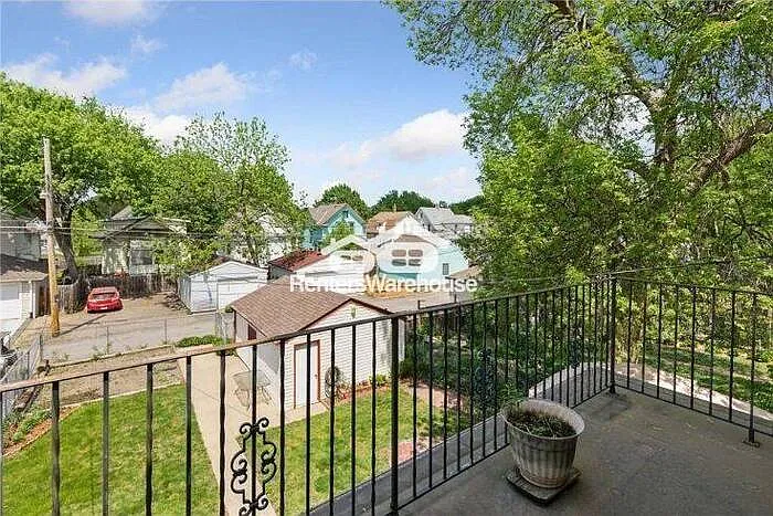 945 Sherburne Ave — Photo 23