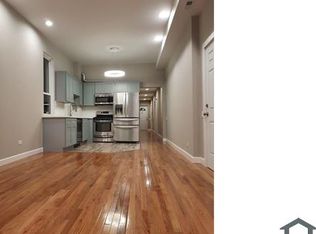 3204 W Walnut St #1, Chicago, IL 60624