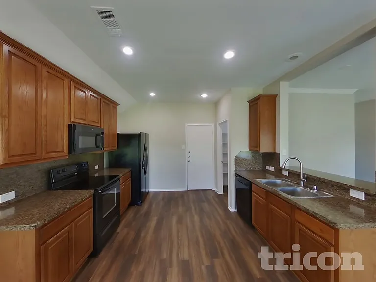 12116 Longstone Dr — Photo 5