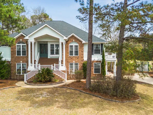 111 Plantation Passage Drive SE, Bolivia, NC 28422