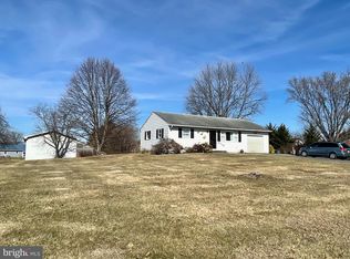 139 Muse St, Falling Waters, WV 25419