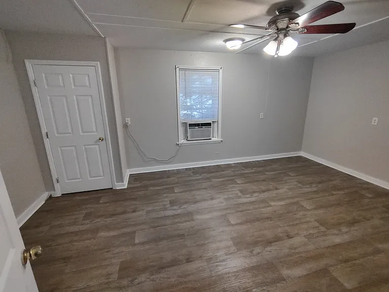 500 Saint Mark Rd #C — Photo 4