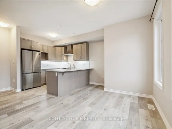 445 Ontario St S #93, Milton, ON L9T 9K2