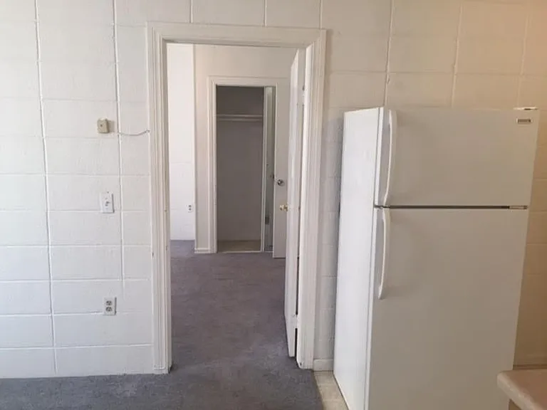 827 E Shawnee St #B — Photo 12