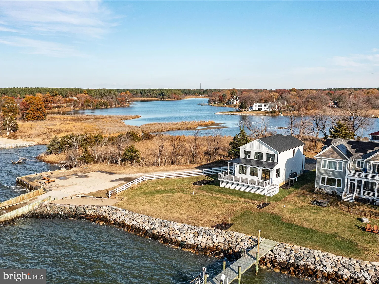 100 Beachside Dr photo 1