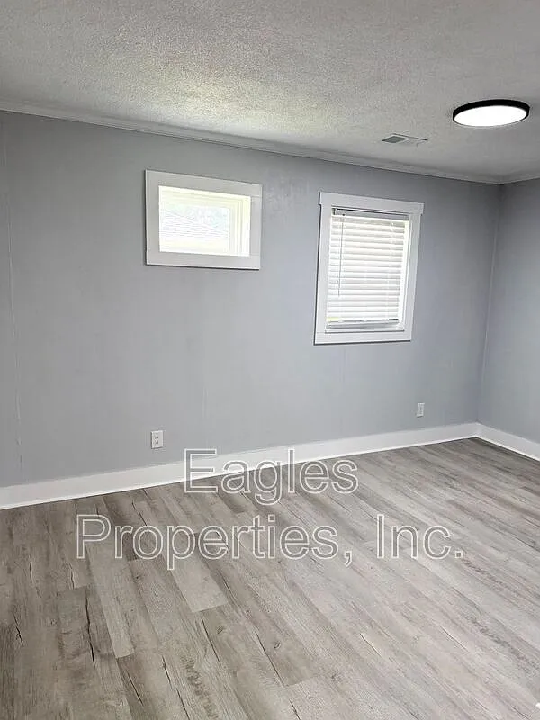 1 bed, 1.0 bath, $950 — Photo 4
