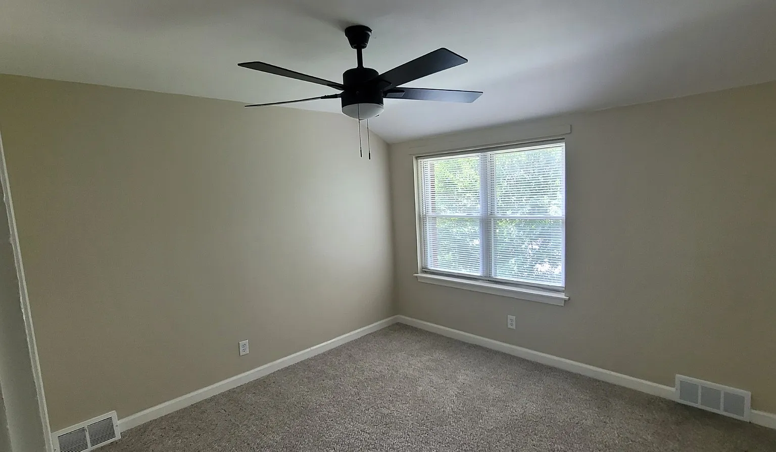 4503 Shelbyville Rd. - 5 — Photo 3