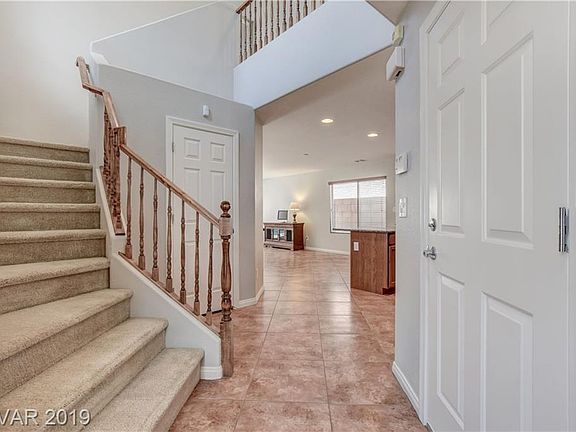 2nd image of 10081 Tenerife St