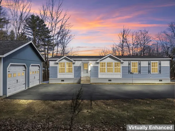 25 Birch Street, Winthrop, ME 04364