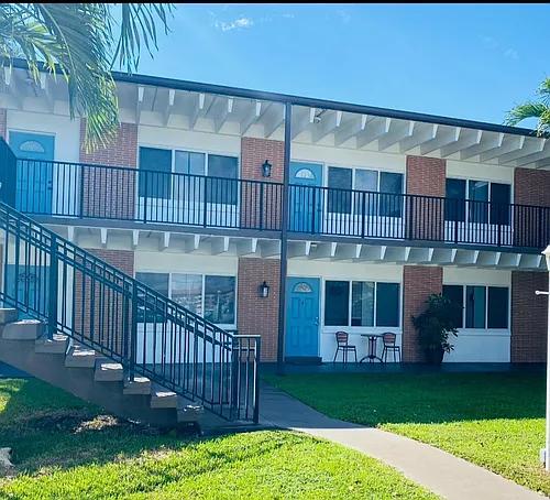 124 Yacht Club Dr #6 Photo 1
