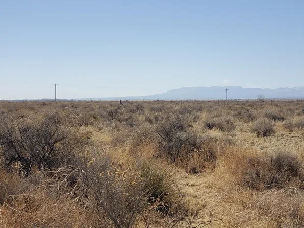 Periwinkle Ln, McIntosh, NM 87032