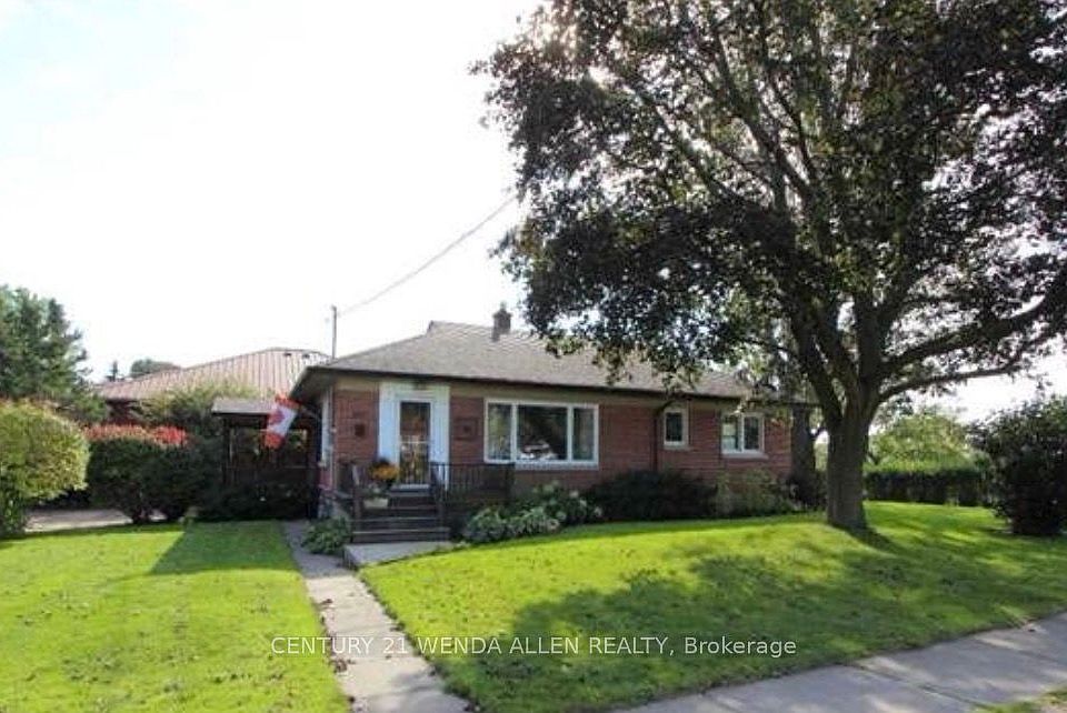 1st image of 607 Mary St W