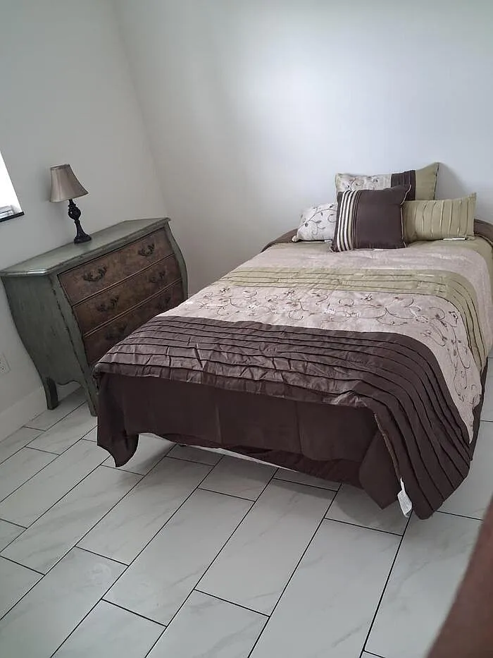 2 bed, 1.0 bath, $1,497 — Photo 3