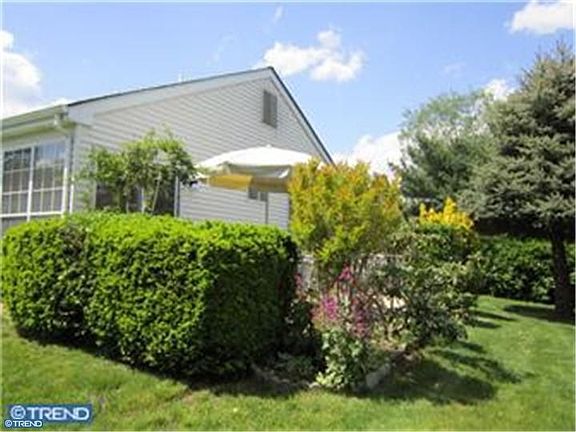 3rd image of 155 Buckingham Dr