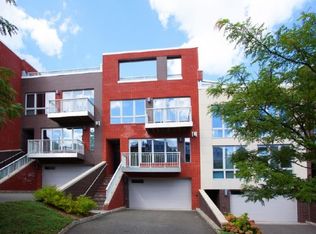 3 Vela Way #3, Edgewater, NJ 07020