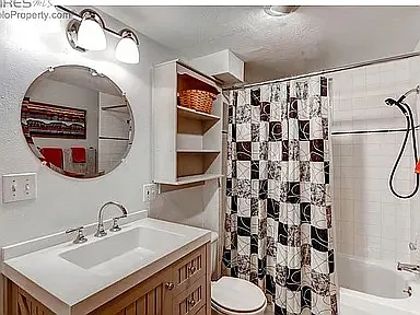 1872 Del Rosa Ct — Photo 16
