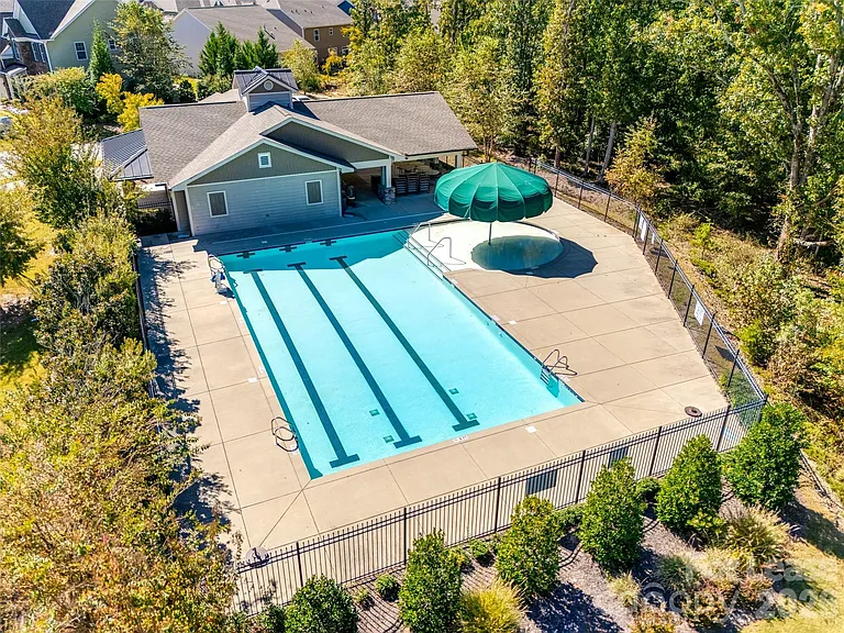 1412 Bramblewood Dr — Photo 33