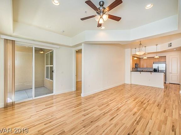 5th image of 56 E Serene Ave Unit 422
