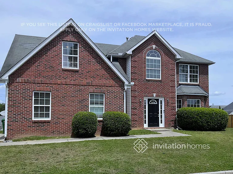 1378 Persimmon Ct — Photo 2