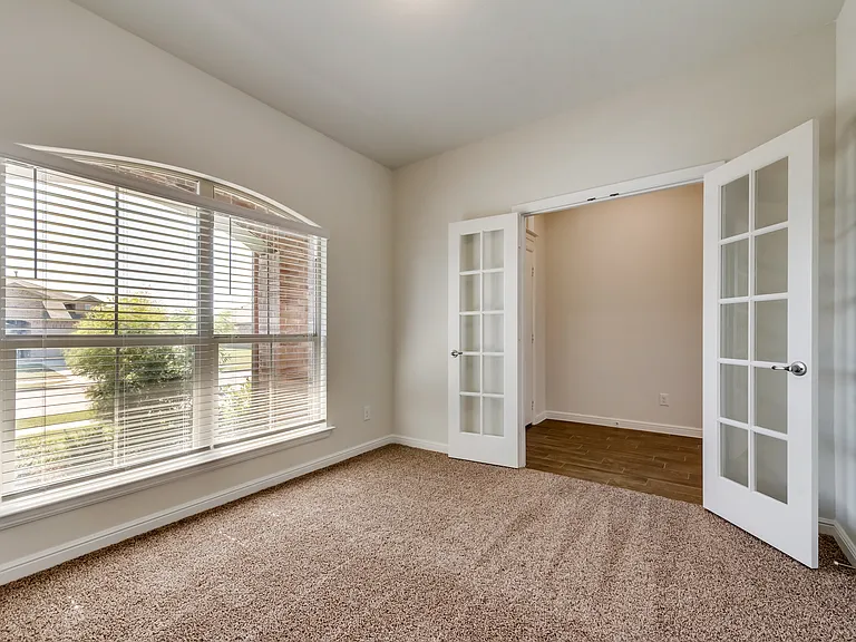 415 Helm Ln — Photo 10