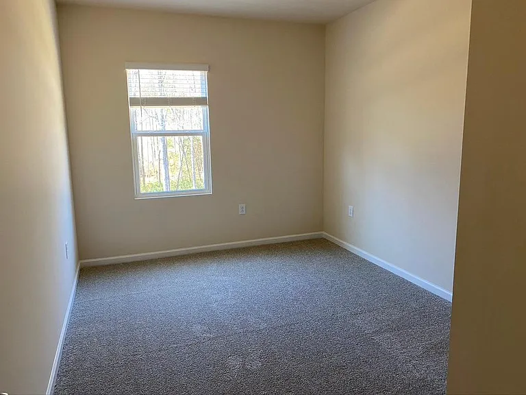 8404 Jordan Meadow Dr — Photo 9