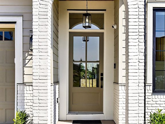 3rd image of 35437 Verado Ct