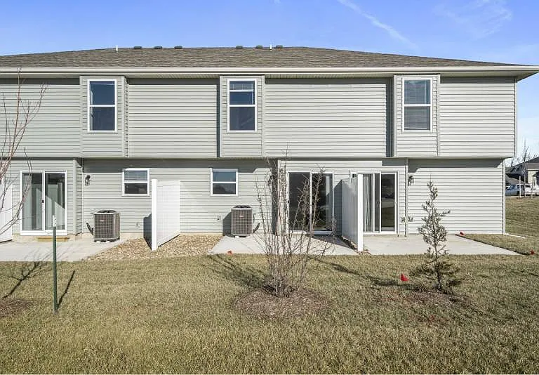 Oak Woods Townhomes — Photo 47