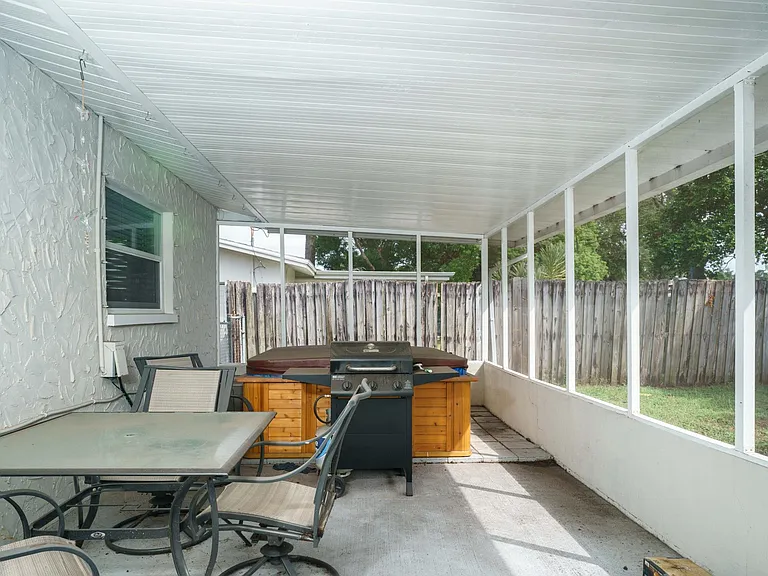 1759 Thames St — Photo 6