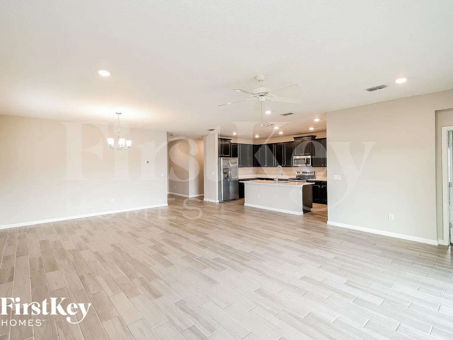 4 bed, 3.0 bath, 2006 sqft, $2,725 — Photo 3