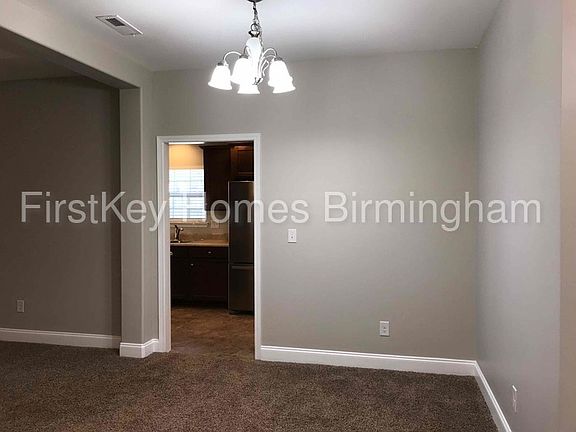 3rd image of 930 Clover Ave