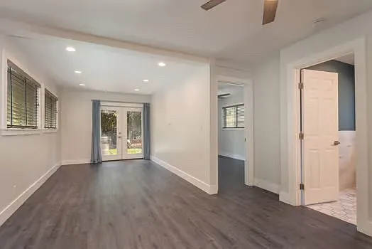 113 N Alvarado St — Photo 9
