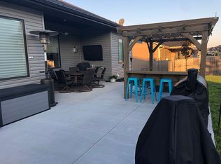 3020 Valley Stream Dr, Lincoln, NE 68516