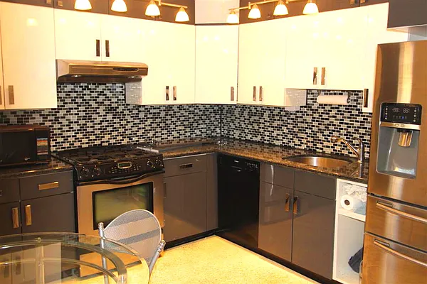 Sold by Superior Realty Service | media 46