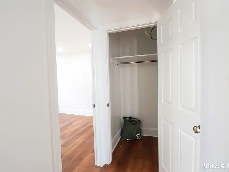 156 Garfield Ave — Photo 11