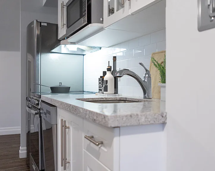 2014 Edinburgh Dr — Photo 27