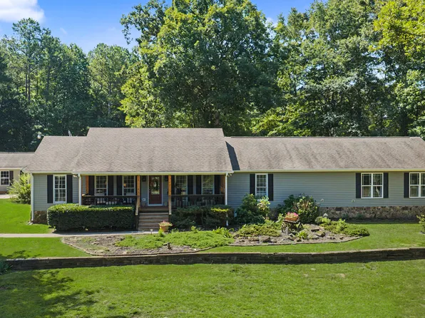 121 Peacock Rd, Barnesville, GA 30204