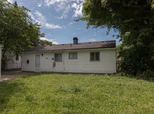 13250 Lyons Ave, Oak Park, MI