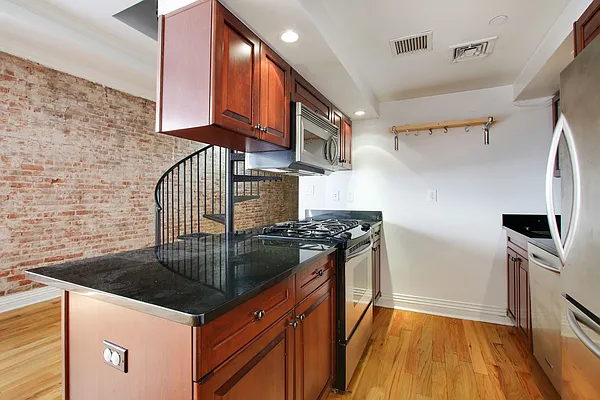 Rented by Corcoran | media 30