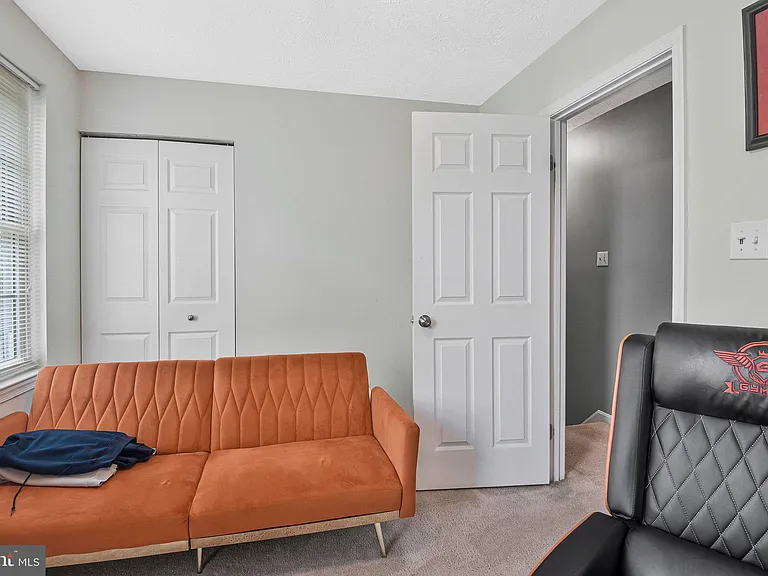 4037 Broadbill Cir — Photo 31