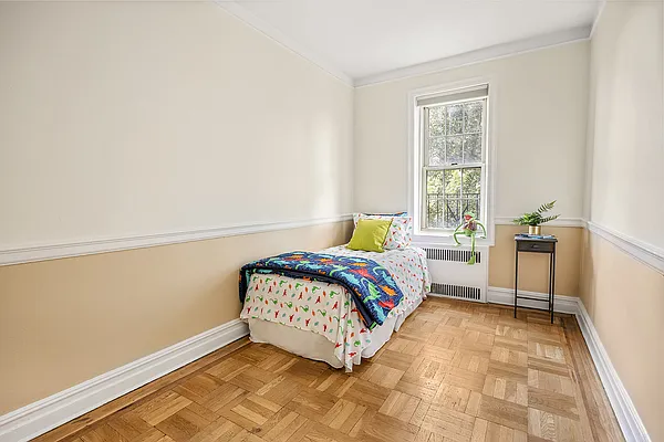 Sold by Compass | media 9