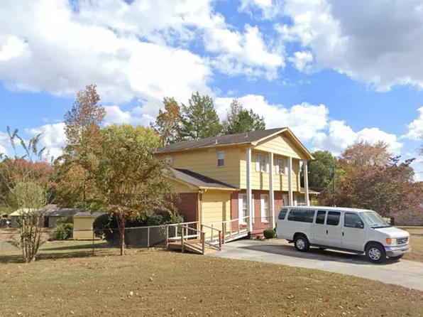 6300 Maywick Dr NW, Huntsville, AL 35810