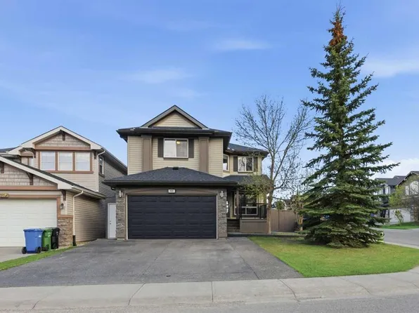 225 Panamount Rd NW, Calgary, AB T3K 0H9