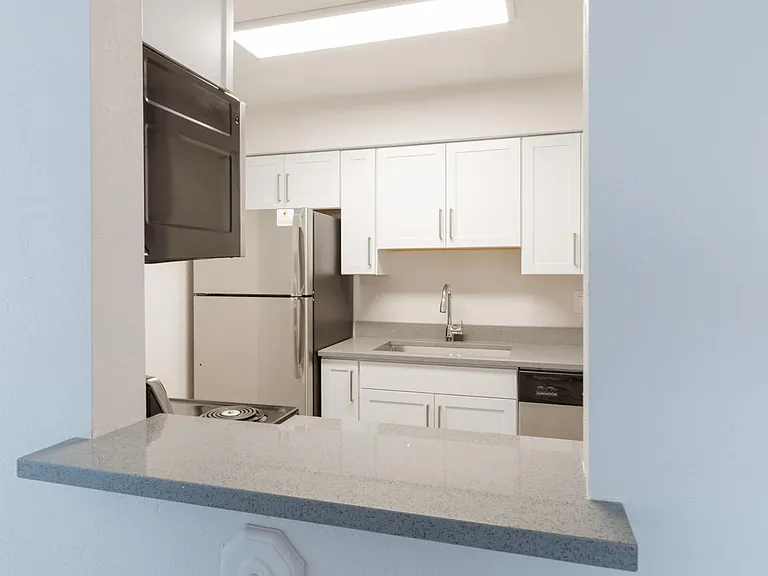 Foothill Place Apartments — Photo 16
