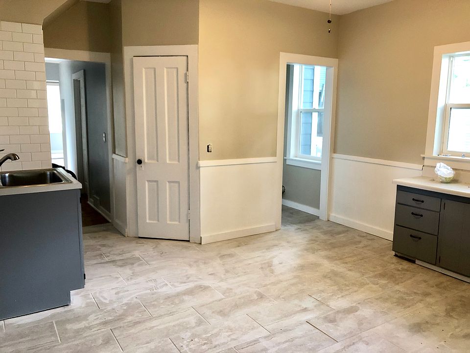Lower new kitchen